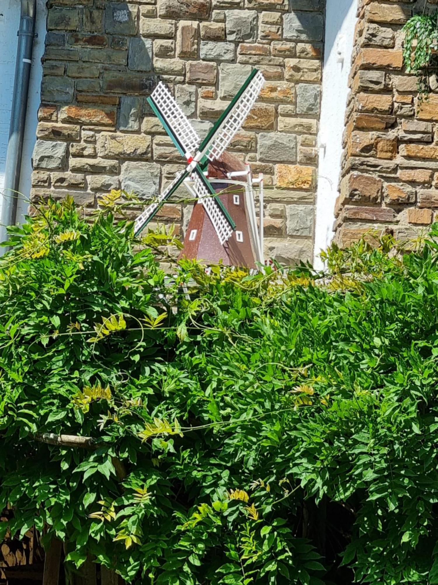 B&B Am Sahrbach Altenahr Exterior photo